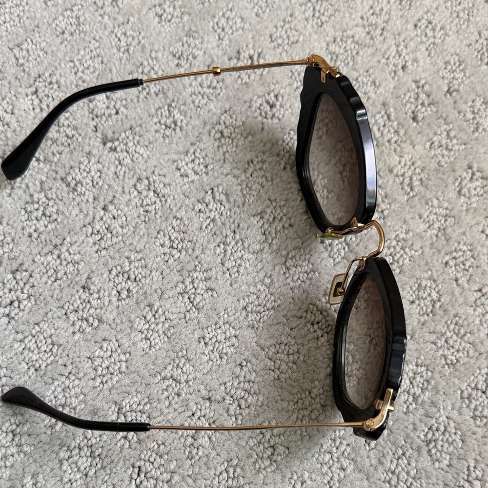 Miu Miu Black Sunglasses with Gold Bridge and Gradient Lenses - Picture 3 of 6